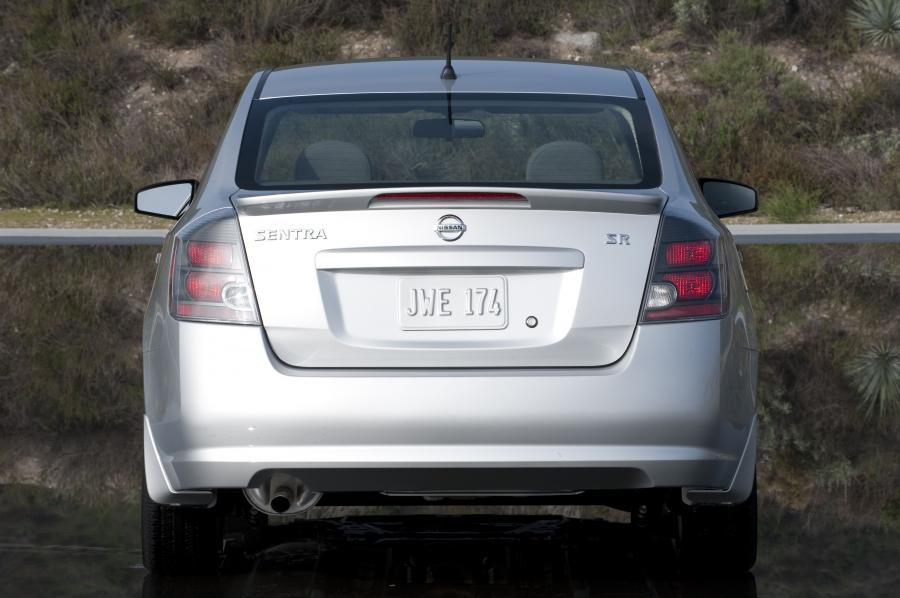  Nissan Sentra SR 2009 года  (фото 7 из 34)
